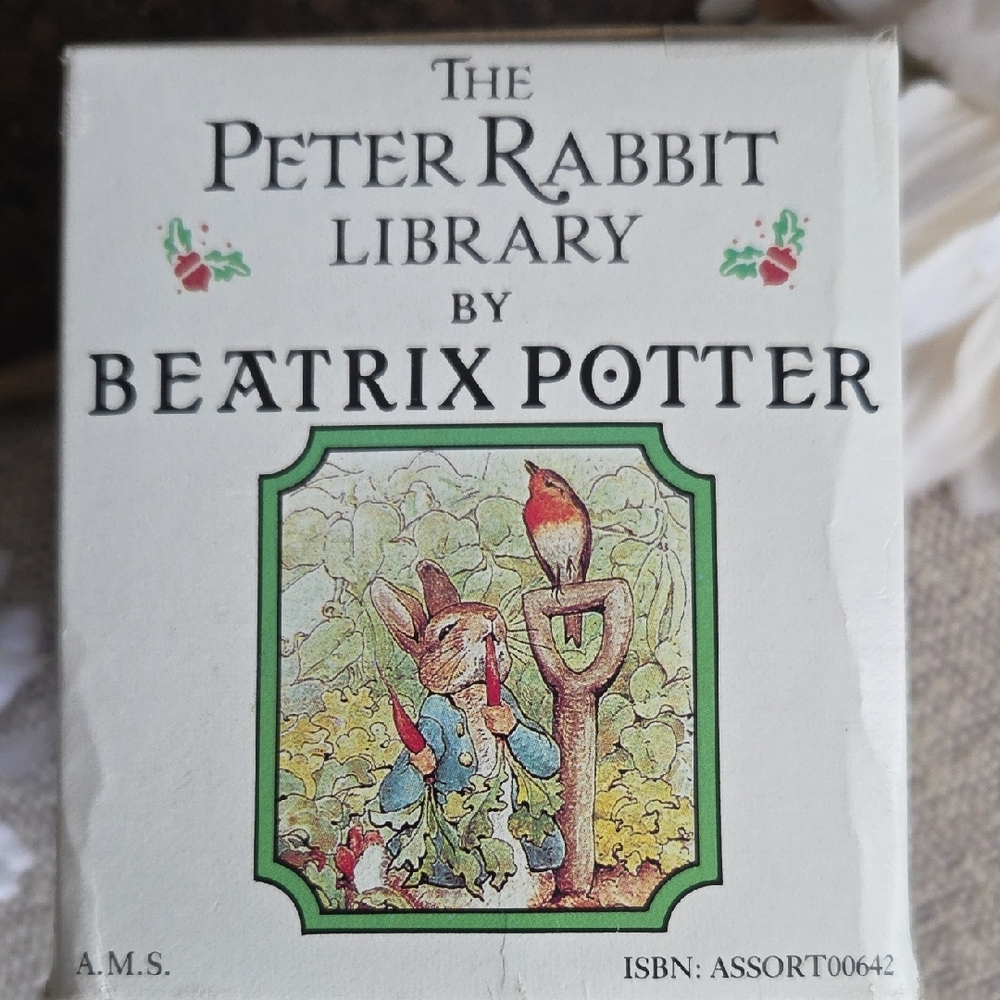 Beatrix Potter The Peter Rabbit Library - White - Picture 2 of 4